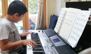9 year old Amrit-Nikolay Venket plays Dance Monkey by Tones and I on the electronic keyboard